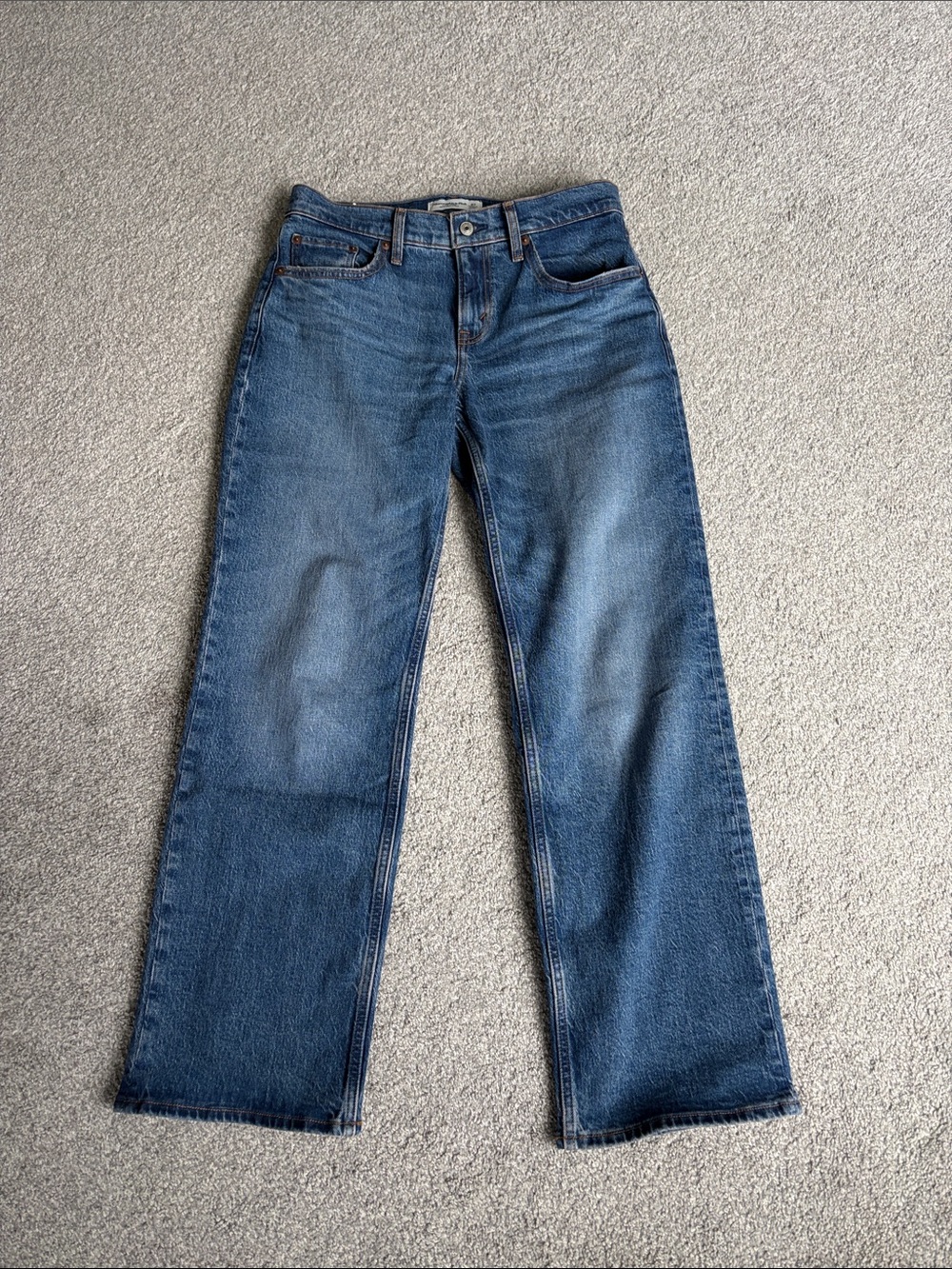 Abercrombie & Fitch Low rise 90s Relaxed Jeans NWOT
